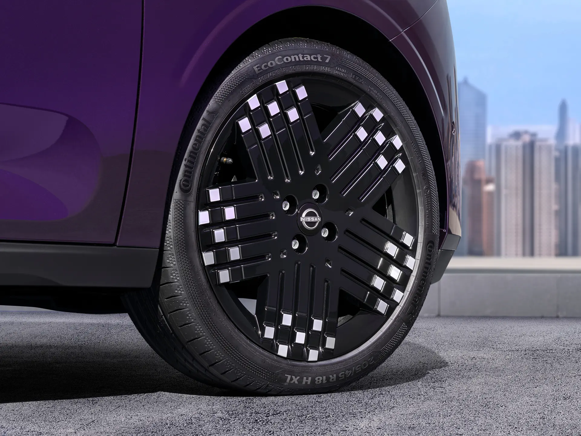 Nissan PIXO kleines Elektroauto, Nahaufnahme der Felgen